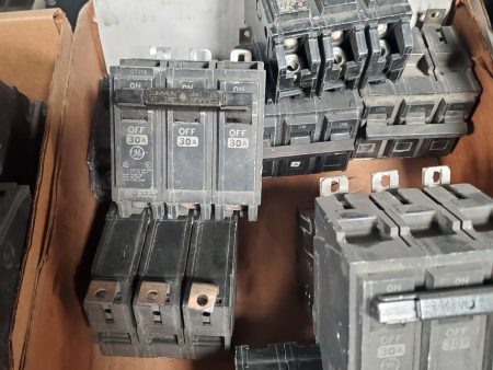 THQB330 GE 3 POL3 30 AMP BREAKER For Discount