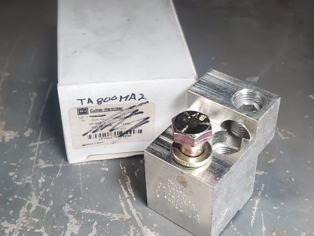 CUTLER HAMMER TA800MA2 BREAKER LUG IN A WRONG BOX Fashion